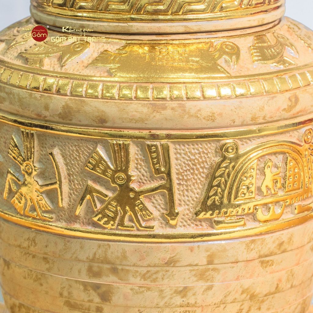 Chum Trống Đồng Kim Sa Chạm Nổi Dát Vàng