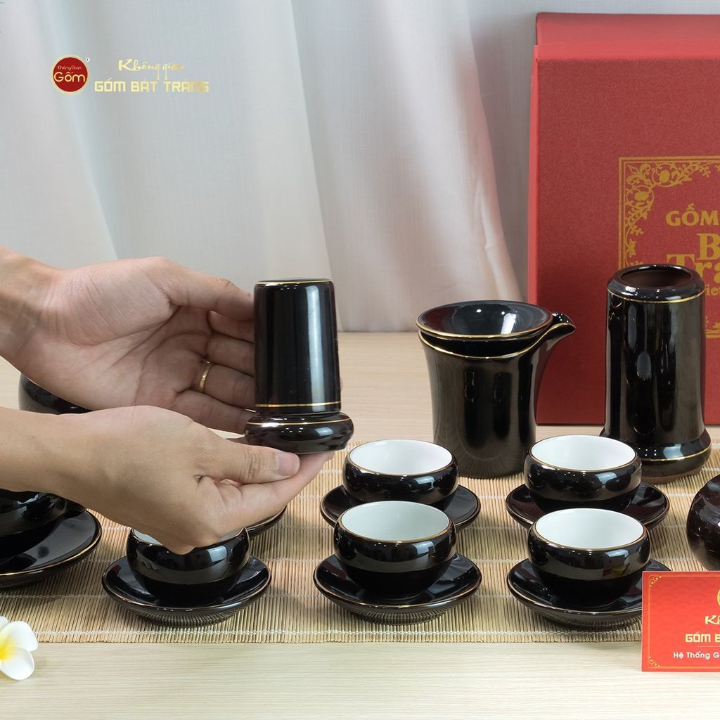 Bộ Phụ Kiện Trà Búp Sen Nâu Kẻ Vàng