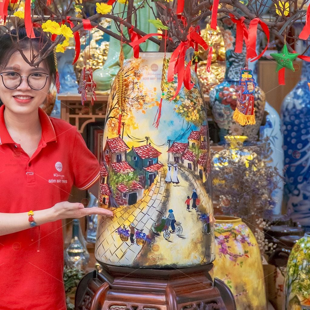 Bình Hoa Dáng Chuông Vẽ Tay Họa Tiết Phố Cổ