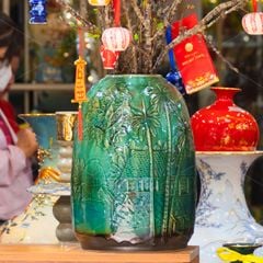 Bình Hoa Dáng Chuông Khắc Cảnh Quê Hương