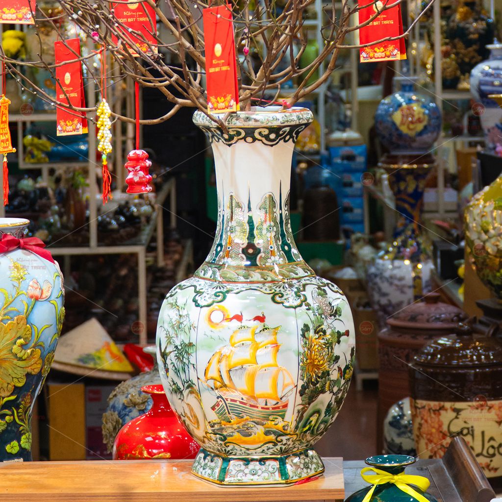 Bình Hoa Dáng Tỏi Thuận Buồm Xuôi Gió Vẽ Vàng