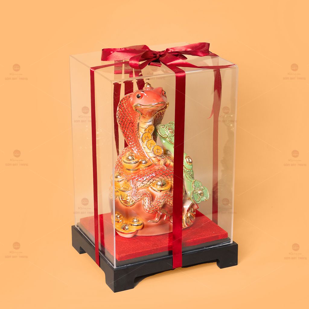 Tượng Linh Vật Ất Tỵ 2025 Vẽ Vàng