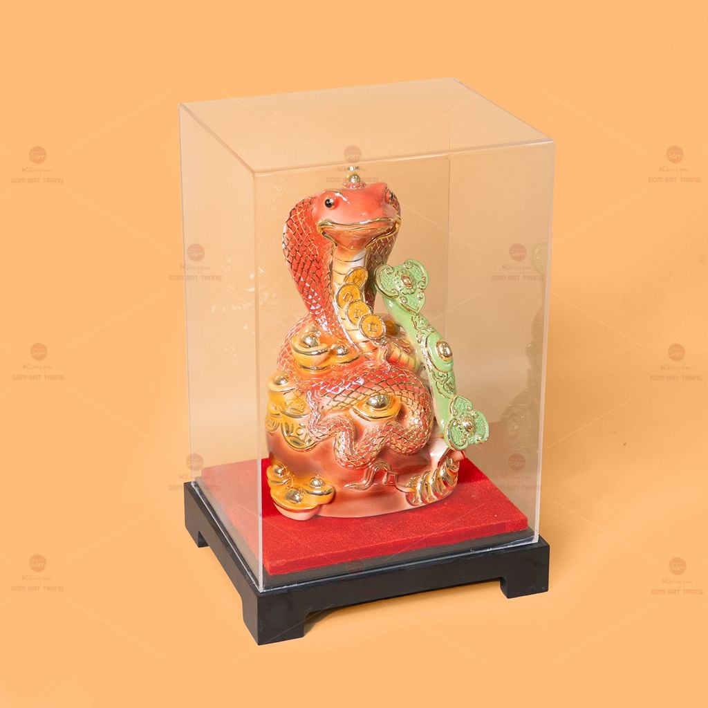 Tượng Linh Vật Ất Tỵ 2025 Vẽ Vàng