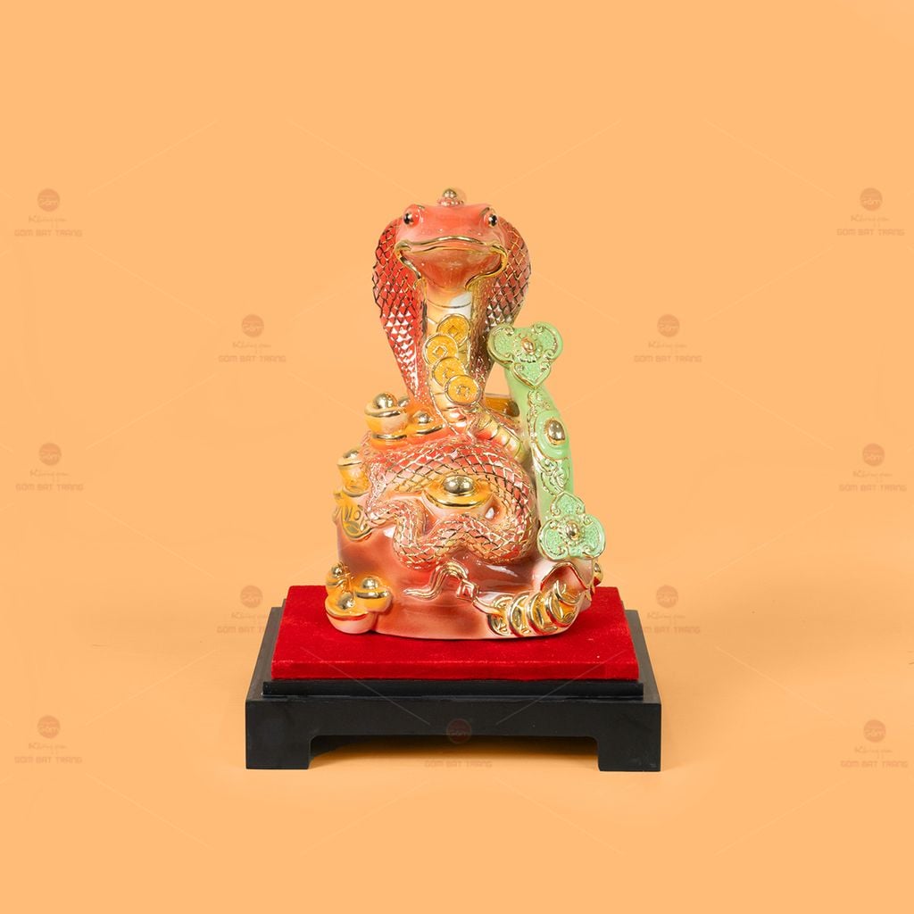 Tượng Linh Vật Ất Tỵ 2025 Vẽ Vàng