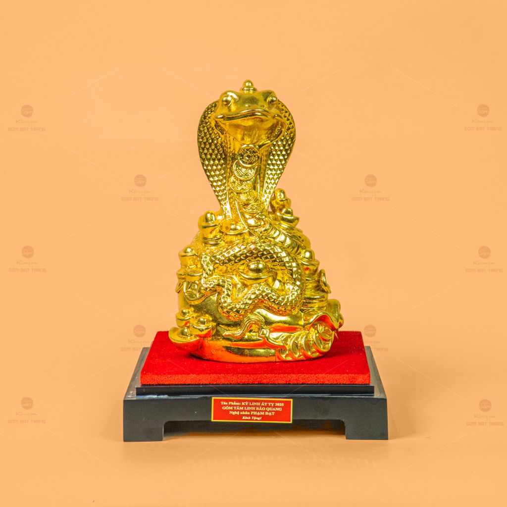Tượng Linh Vật Rắn Mạ Vàng