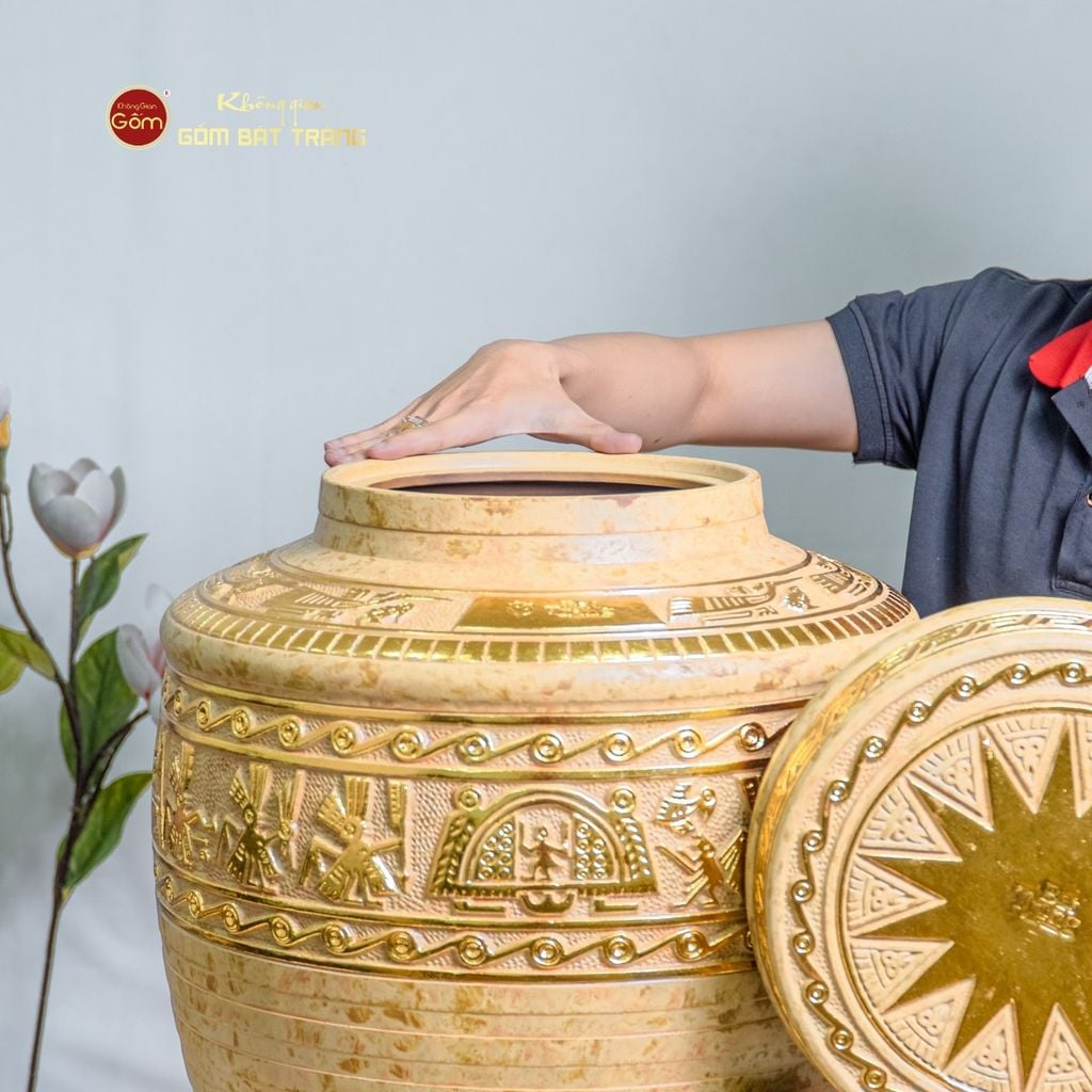 Chum Trống Đồng Kim Sa Chạm Nổi Dát Vàng