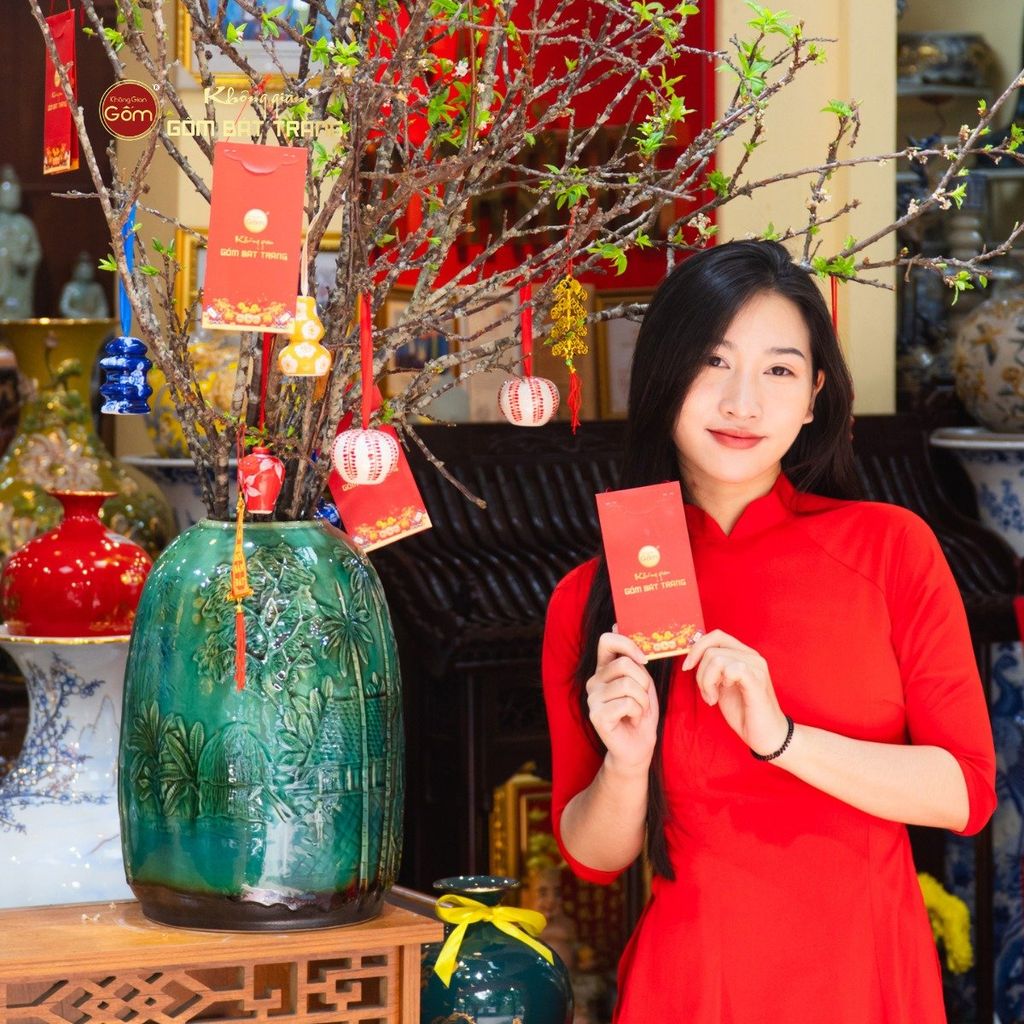 Bình Hoa Dáng Chuông Khắc Cảnh Quê Hương