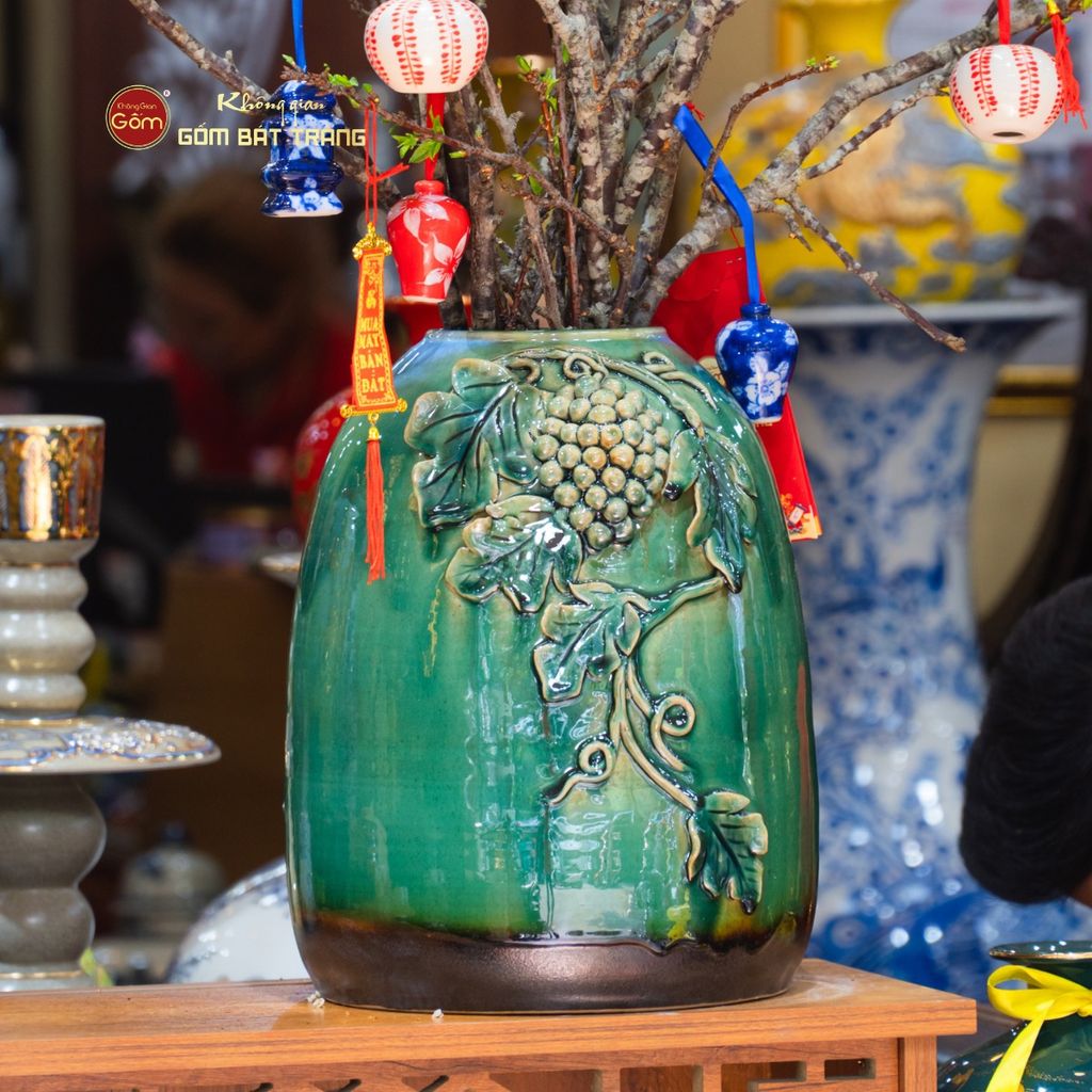 Bình Hoa Dáng Chuông Đắp Nho