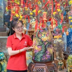 Bình Hoa Dáng Chuông Vẽ Tay Họa Tiết Hoa Đào Én