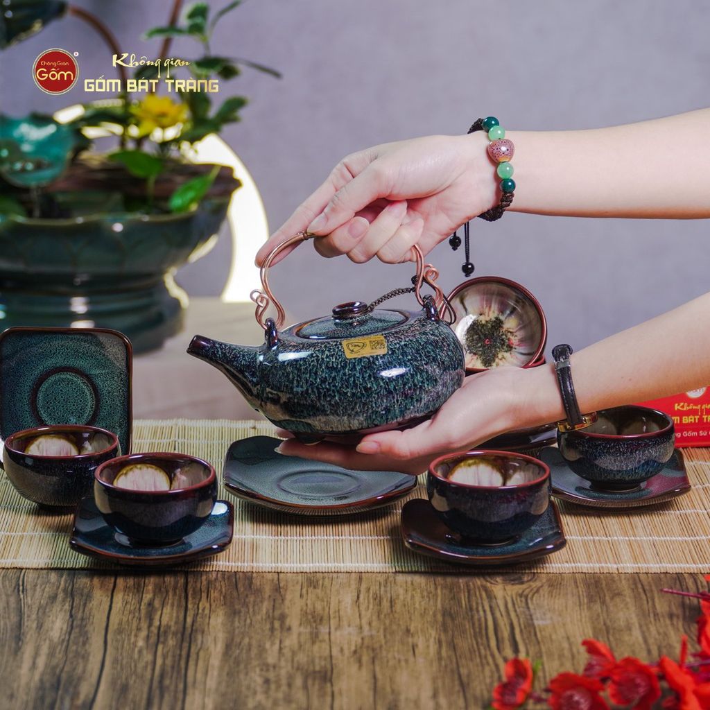 Bộ Ấm Chén Giang Tây Men Hỏa Biến Ghi Lòng Hoa