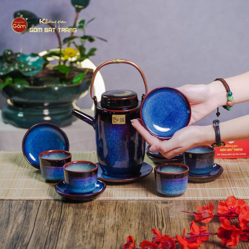 Bộ Ấm Chén Men Xanh Đen Cao Lòng Phấn Hồng