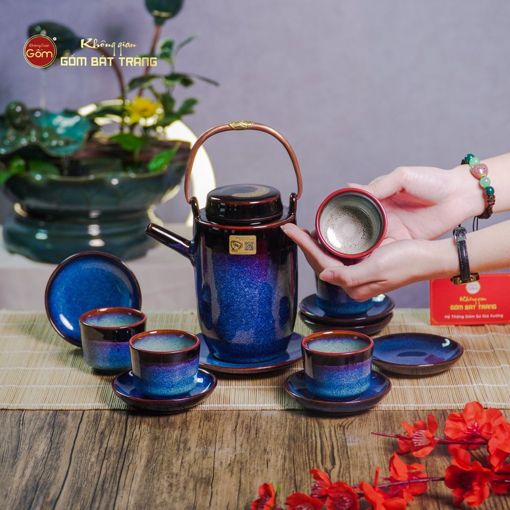 Bộ Ấm Chén Men Xanh Đen Cao Lòng Phấn Hồng