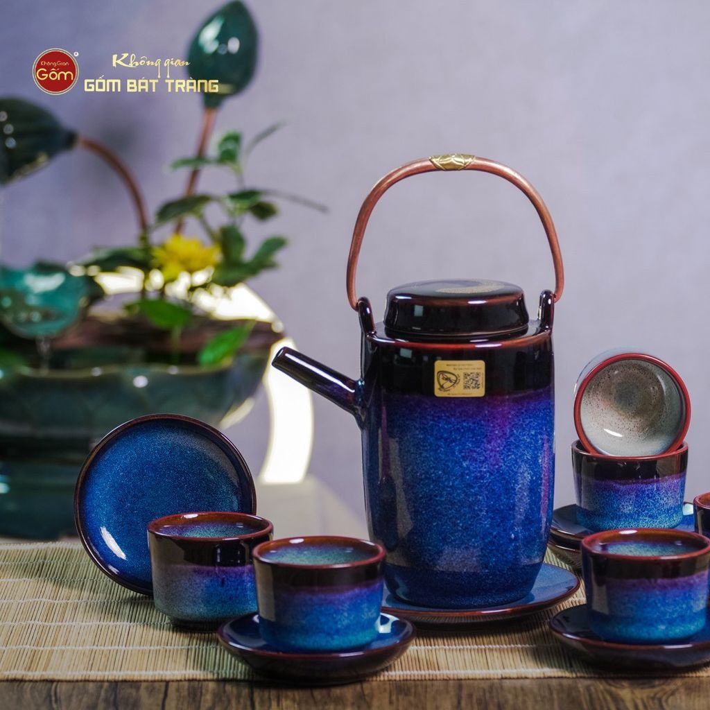 Bộ Ấm Chén Men Xanh Đen Cao Lòng Phấn Hồng