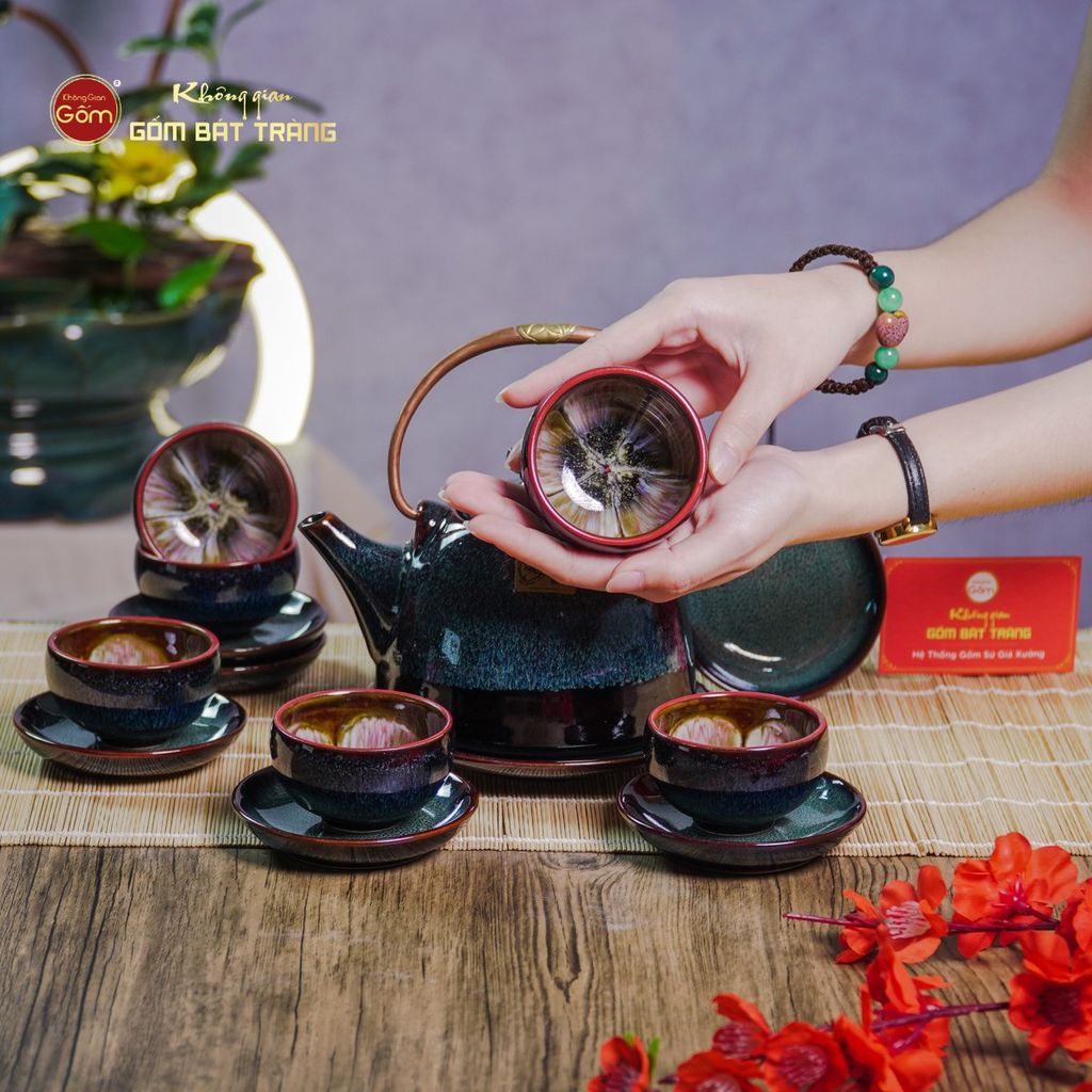 Bộ Ấm Chén Siêu Men Hỏa Biến Rêu Lòng Hoa