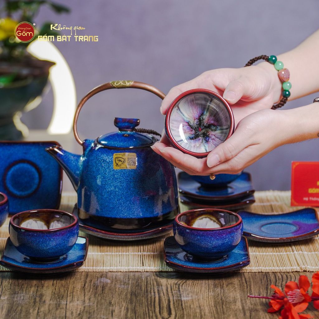 Bộ Ấm Chén Siêu Men Hỏa Biến Xanh Đen Lòng Hoa