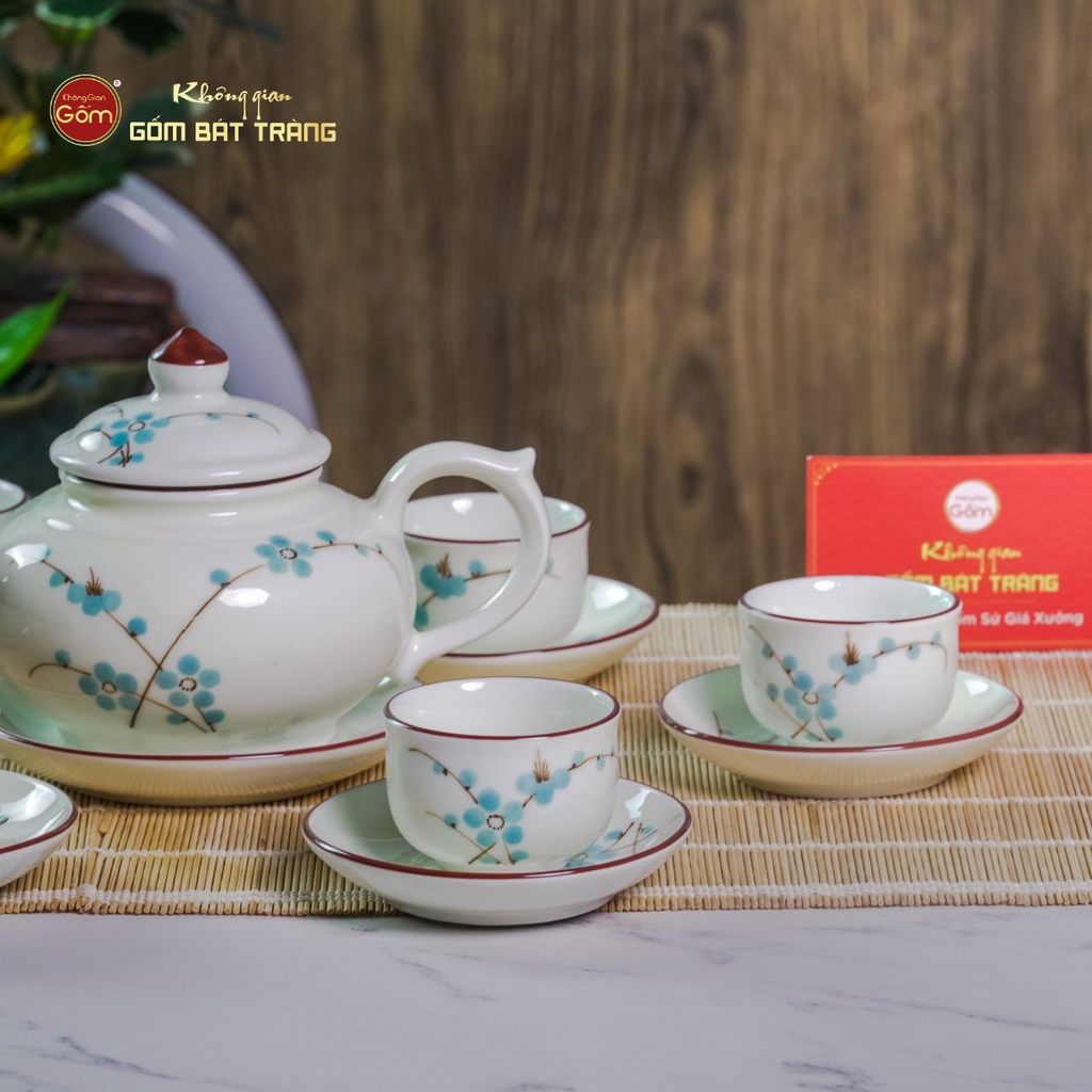 Bộ Ấm Chén Thiên Nga Men Kem Đào Xanh