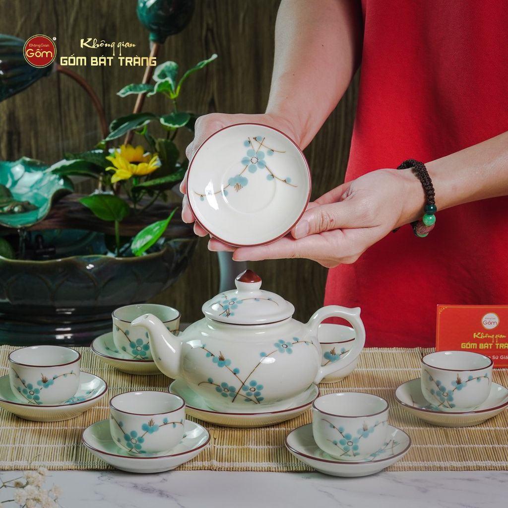 Bộ Ấm Chén Thiên Nga Men Kem Đào Xanh