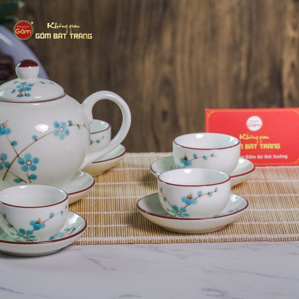 Bộ Ấm Chén Tròn Men Kem Vẽ Đào Xanh