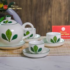 Bộ Ấm Chén Tròn Men Kem Vẽ Ngò Gai