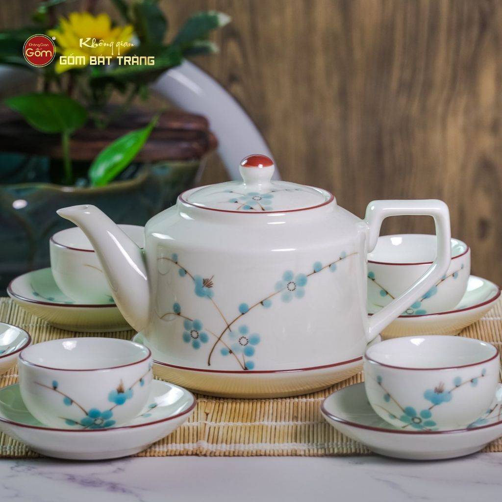 Bộ Ấm Chén Vai Cao Men Kem Vẽ Đào Xanh
