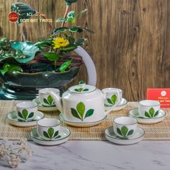 Bộ Ấm Chén Vai Cao Men Kem Vẽ Ngò Gai