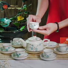 Bộ Ấm Chén Vai Vuông Men Kem Vẽ Đào Xanh