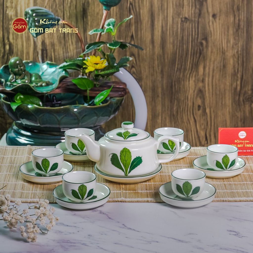 Bộ Ấm Chén Vai Vuông Men Kem Vẽ Ngò Gai
