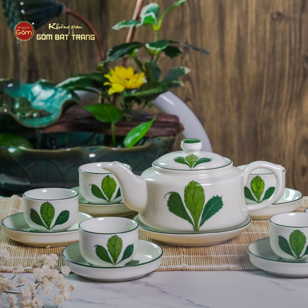 Bộ Ấm Chén Vai Vuông Men Kem Vẽ Ngò Gai