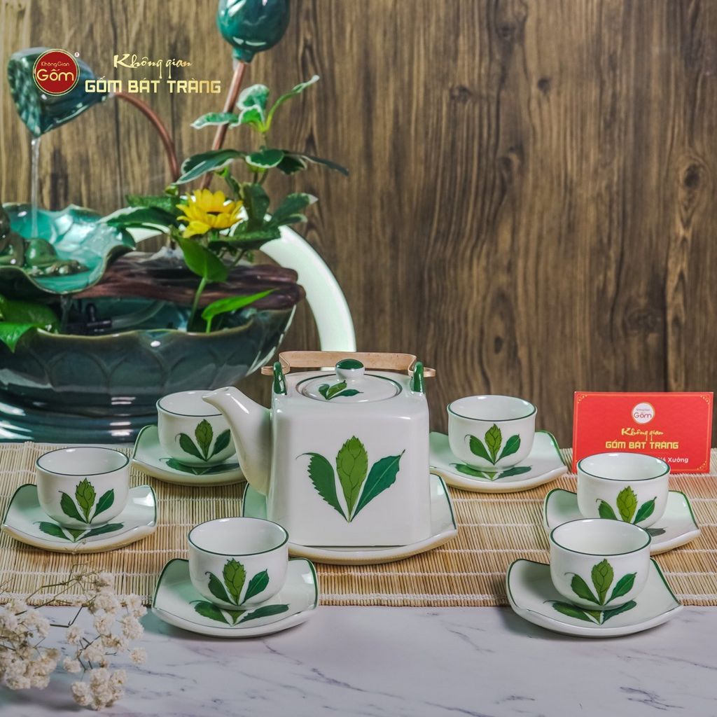 Bộ Ấm Chén Vuông Quai Đồng Vẽ Ngò Gai