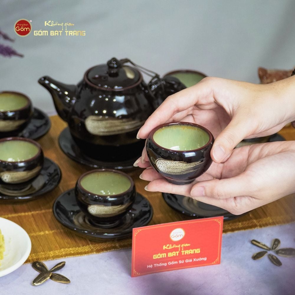Bộ Ấm Trà Bầu Xước Hoa Men Hỏa Biến