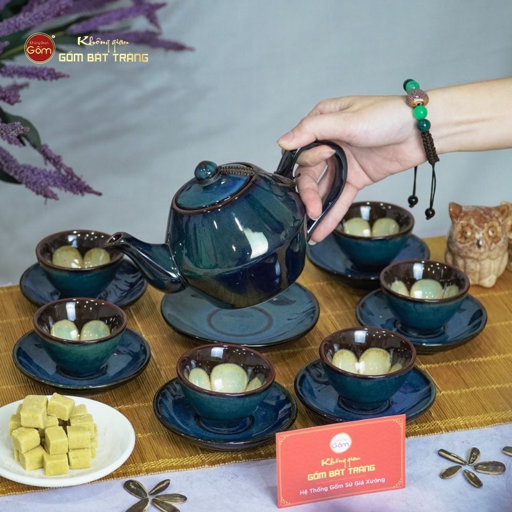 Bộ Ấm Trà Đĩa Xanh Hoa Men Hỏa Biến