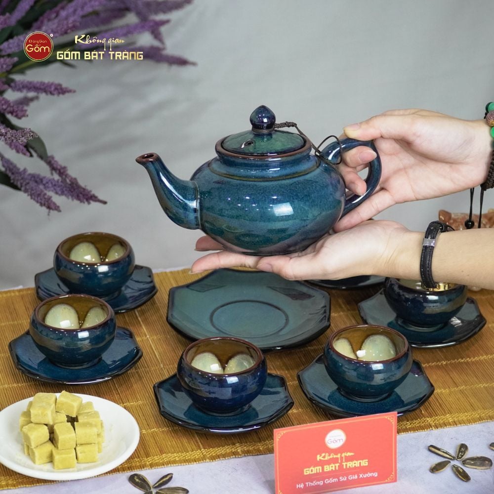 Bộ Ấm Trà Thiên Nga Hoa Men Hỏa Biến