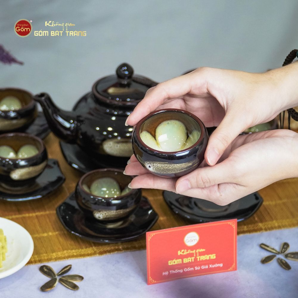 Bộ Ấm Trà Thiên Nga Xước Hoa Men Hỏa Biến