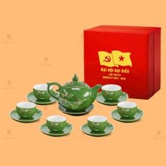 Bộ Trà Đài Các Men Lam Sen Vàng Vẽ Vàng