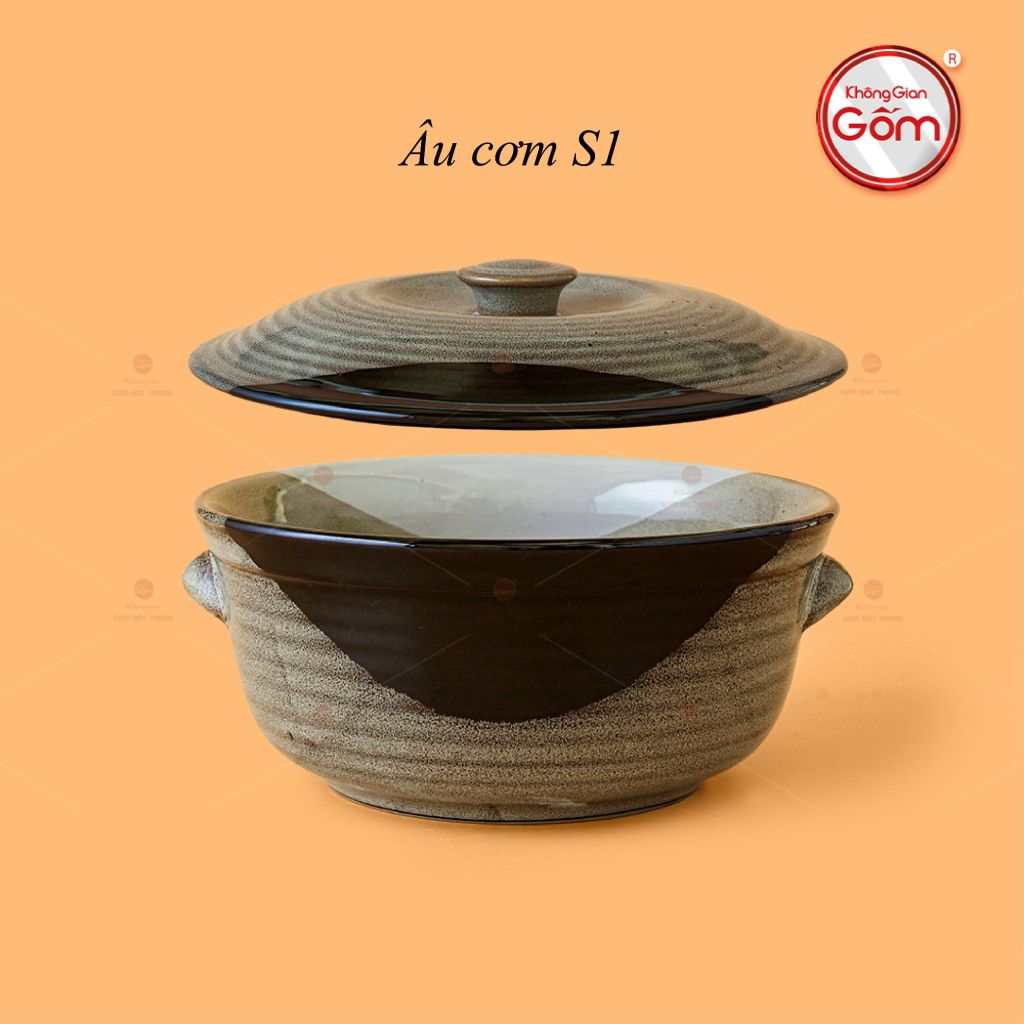 Âu Cơm Ba Màu