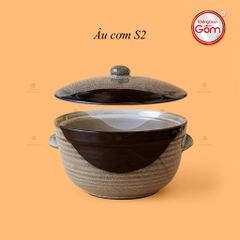Âu Cơm Ba Màu