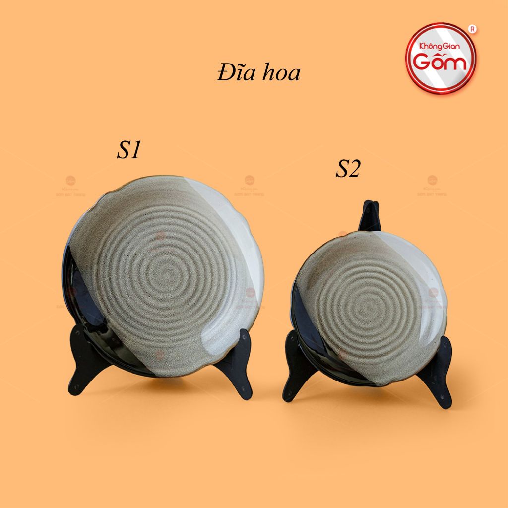 Đĩa Hoa Ba Màu