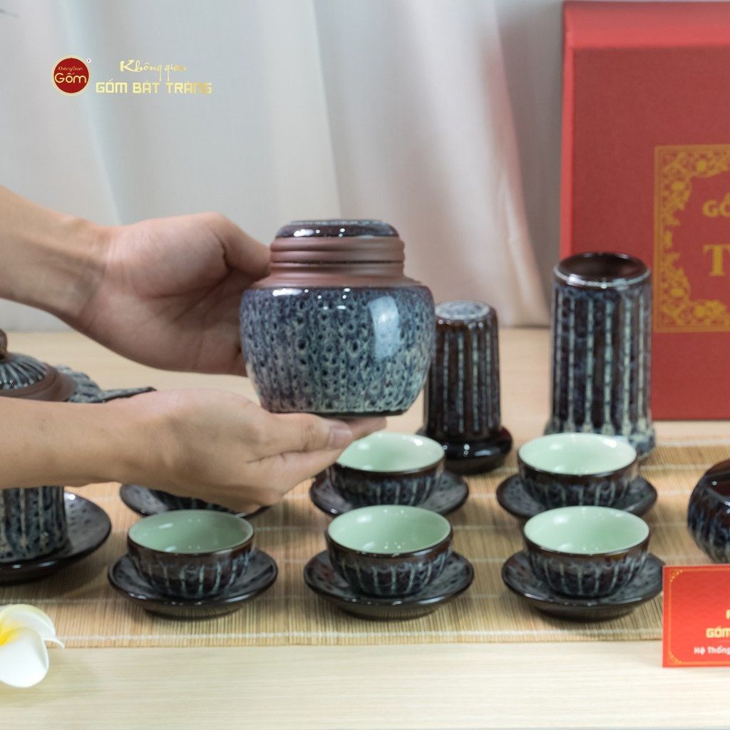Bộ Ấm Chén Ấm Cao Múi Hoa