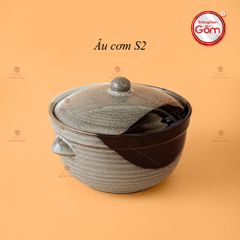 Âu Cơm Ba Màu