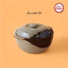 Âu Cơm Ba Màu