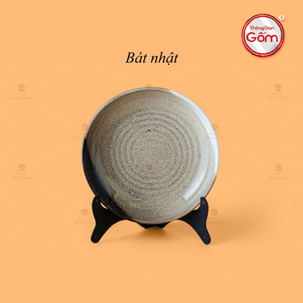 Bát Nhật Ba Màu