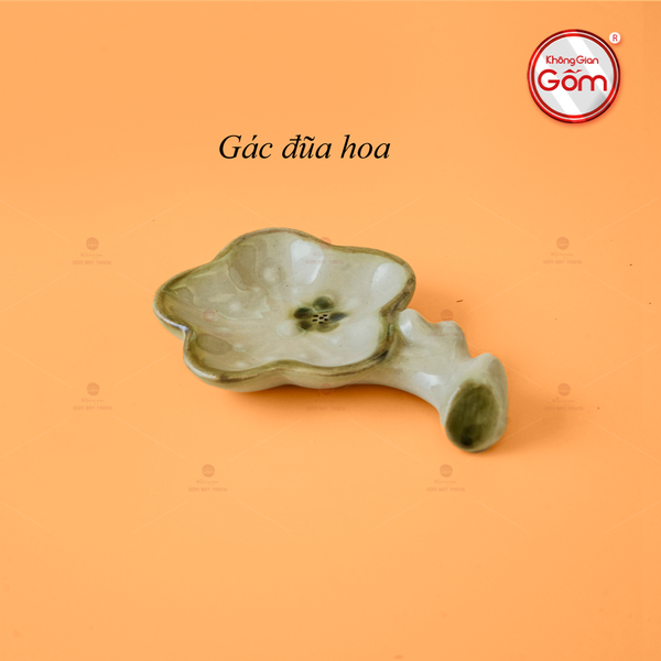 Gác Đũa Hoa Hoa Đào Chuồn