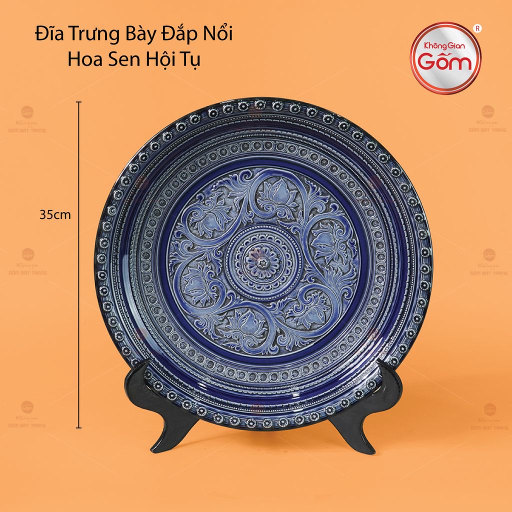 Đĩa Trưng Bày Đắp Nổi Hoa Sen Hội Tụ