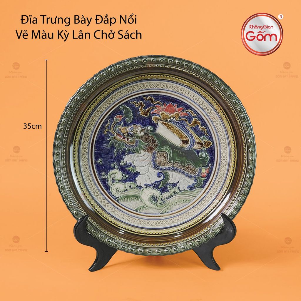 Đĩa Trưng Bày Đắp Nổi Vẽ Màu Kỳ Lân Chở Sách