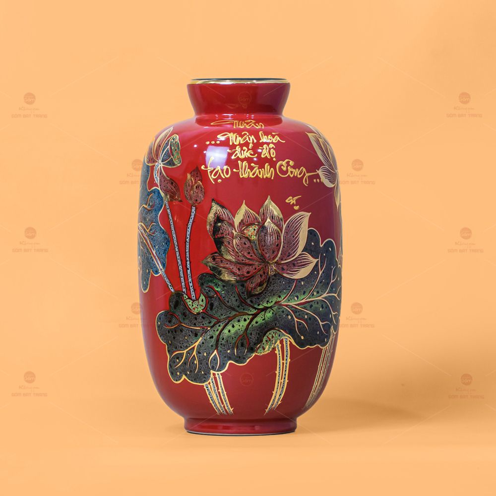 Lọ Hoa Dáng Trụ Men Đỏ Hoa Sen Vẽ Vàng