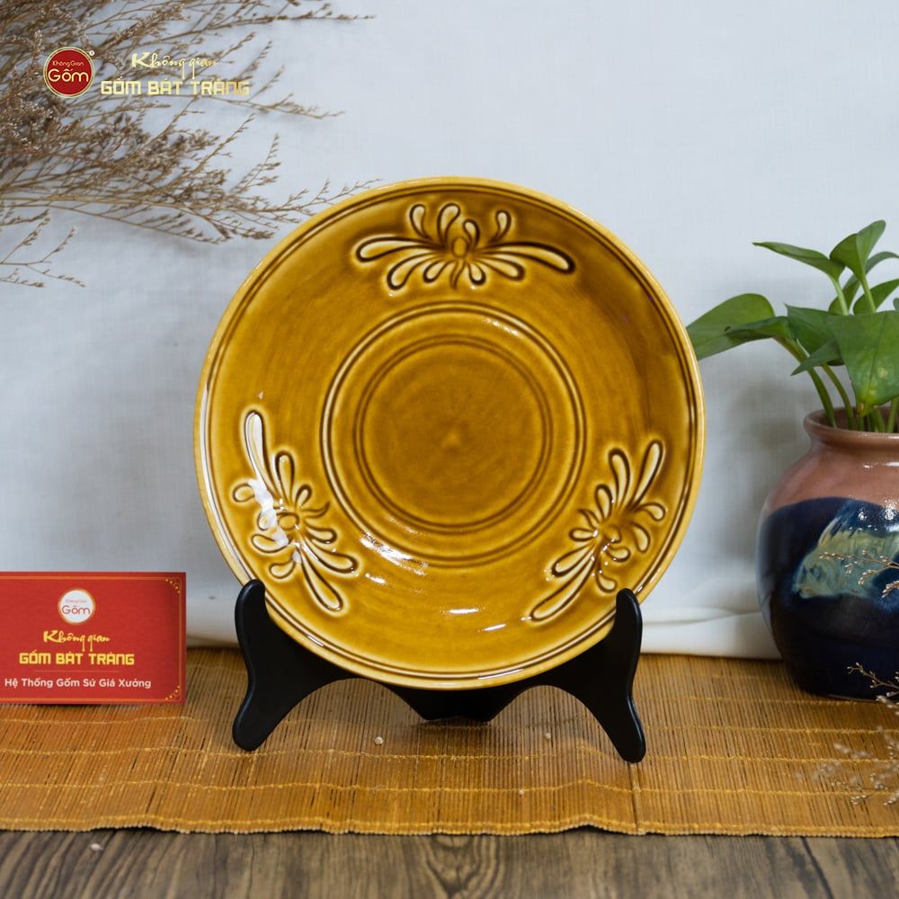 Đĩa Men Nâu Vân Hoa Cúc