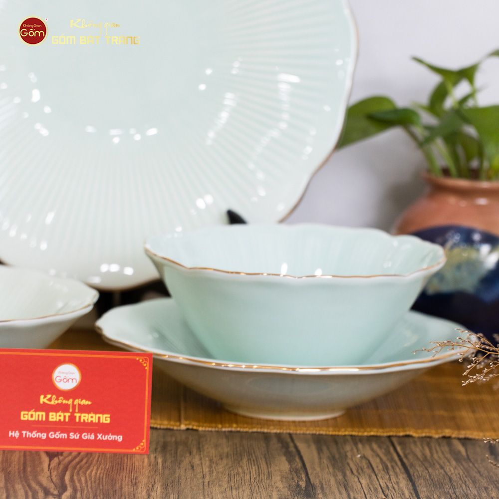 Bộ Bát Đĩa Men Xanh Ngọc Vân Sen Kẻ Vàng