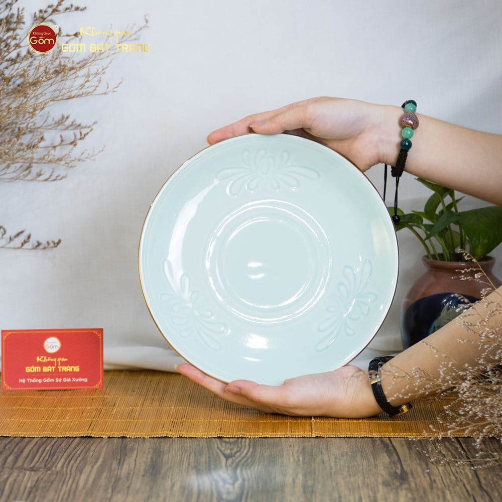 Đĩa Men Xanh Ngọc Hoa Cúc Kẻ Vàng