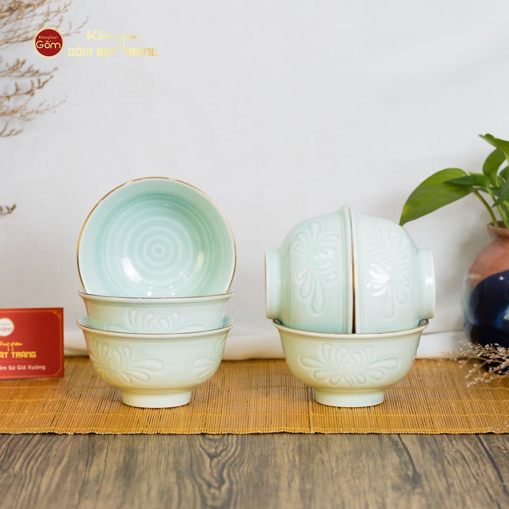 Bộ Bát Đĩa Men Xanh Ngọc Hoa Cúc Kẻ Vàng