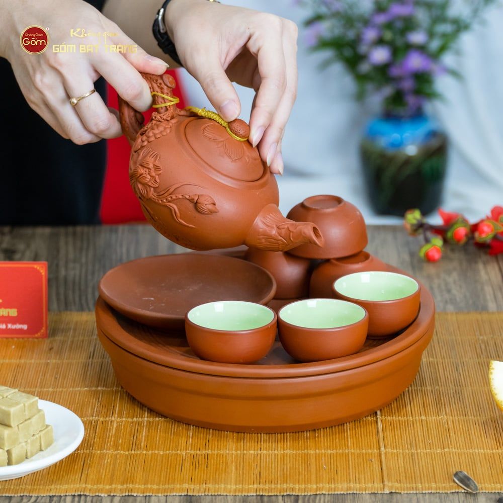 Bộ Ấm Trà Tử Sa Đắp Nổi Hoa Sen Khay Thủng